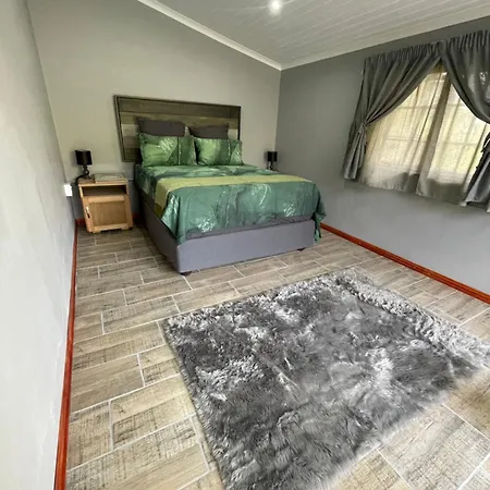 Pine Cottage Self Catering Fully Equipped 2 Bedroom, Queen Bed 3 Singles 65Sqm Cosy Private Cottage Durban Exterior photo