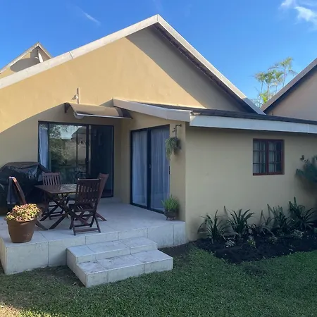 Pine Cottage Self Catering Fully Equipped 2 Bedroom, Queen Bed 3 Singles 65Sqm Cosy Private Cottage Durban Exterior photo