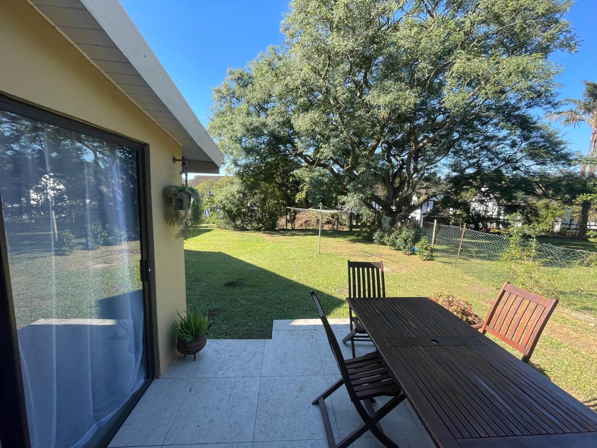 Apartment Pine Self Catering Fully Equipped 2 Bedroom, Queen Bed 3 Singles 65sqm Cosy Private
